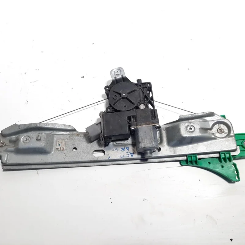 Vezi acum Macara cu motoras usa dreapta spate, cod GM13350763, Opel Astra J Combi (id:563240)