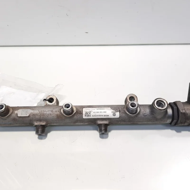 Rampa injectoare dreapta cu senzor, cod 059130090AH, Audi A5 (8T3), 3.0 TDI. CCWA (idi:537072) Ofertă exclusivă