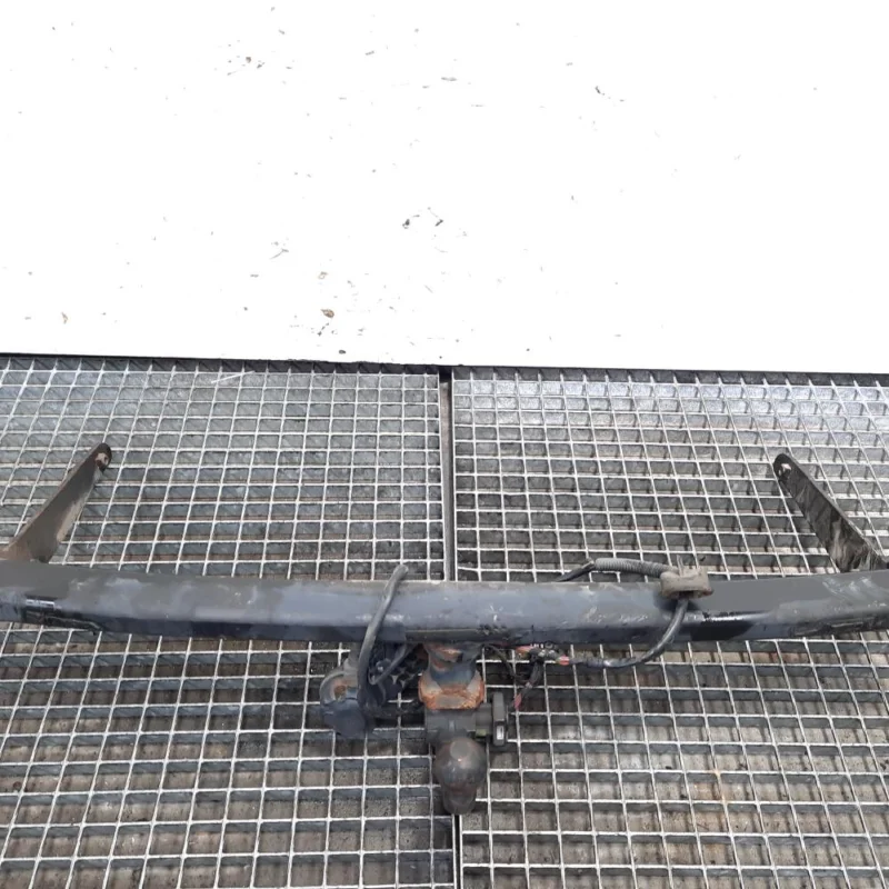 Carlig cu cui si priza, VW Passat Variant (3C5) (id:557593) Calitate înaltă