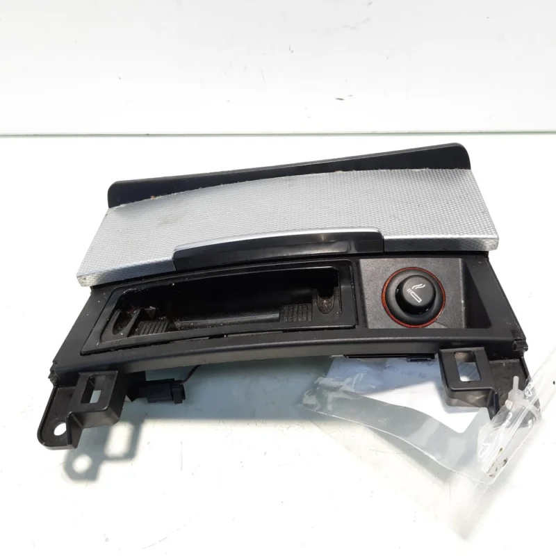 Scrumiera bord, cod 4L0857951, Audi Q7 (4LB) (id:547623) Lichidare de stoc