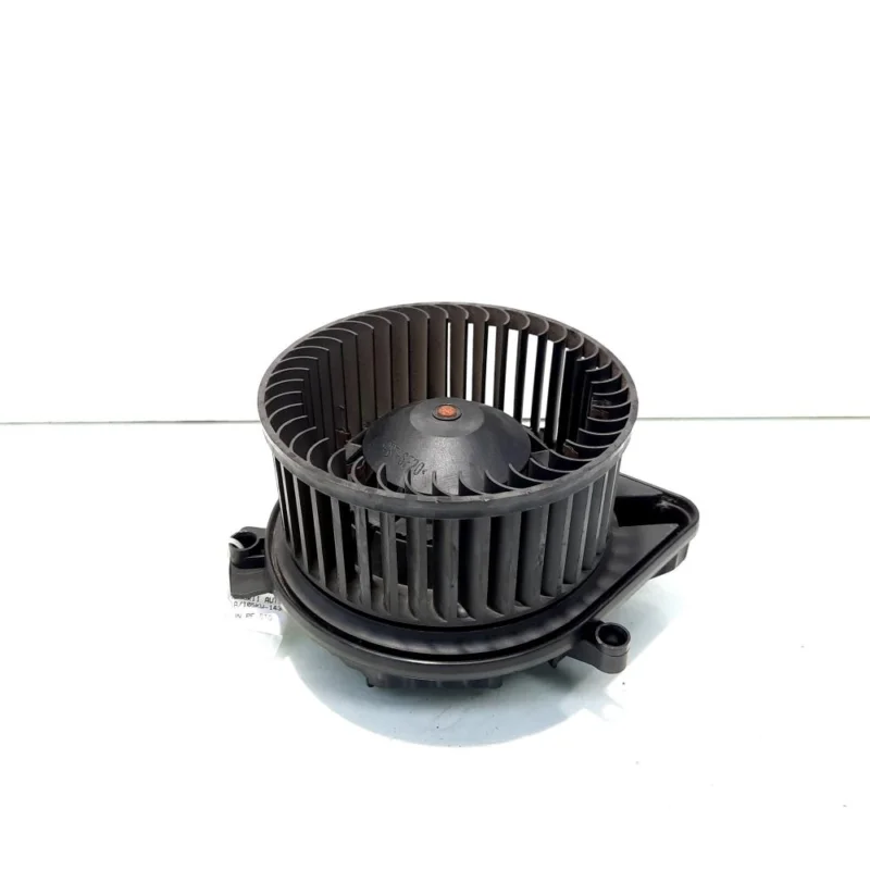 Super ofertă Ventilator bord climatronic, cod 8E1820021E, Audi A4 Avant (8ED, B7) (idi:545803)