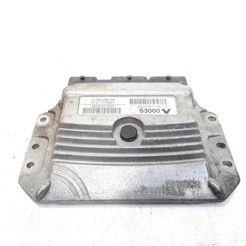 Cumpără acum Calculator motor, cod 8200387138, 8200321263, Renault Megane 2 Combi, 1.6 16V benz, K4M760 (id:543634)
