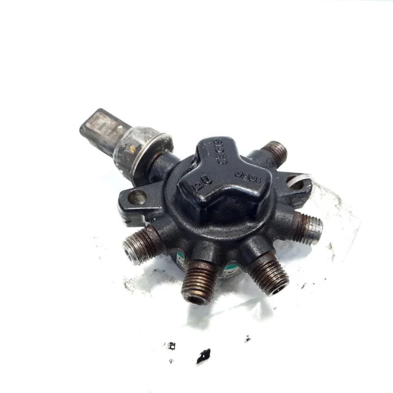 Popular Rampa injectoare cu senzor, cod 8200379933, 8200334367, Renault Megane 2, 1.5 DCI, K9K6724 (id:533981)