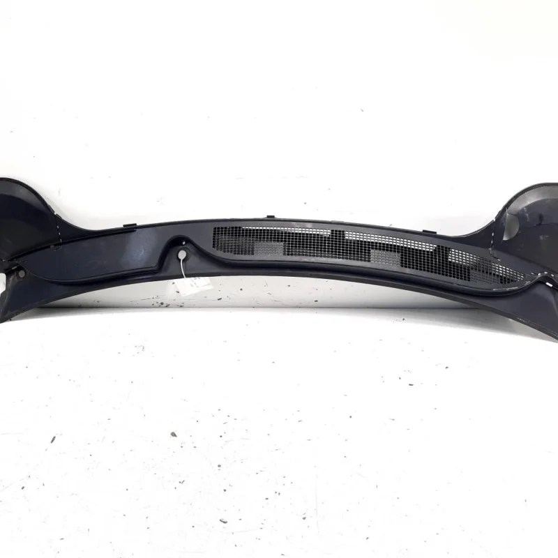 Grila stergatoare fata, cod 8200097006, Renault Megane 2 Combi (id:531115) Preț redus