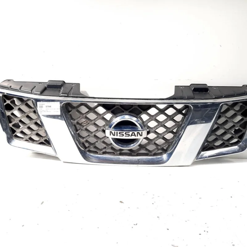 Grila bara fata centrala cu sigla, Nissan Navara (D40) (id:527046) Ofertă exclusivă