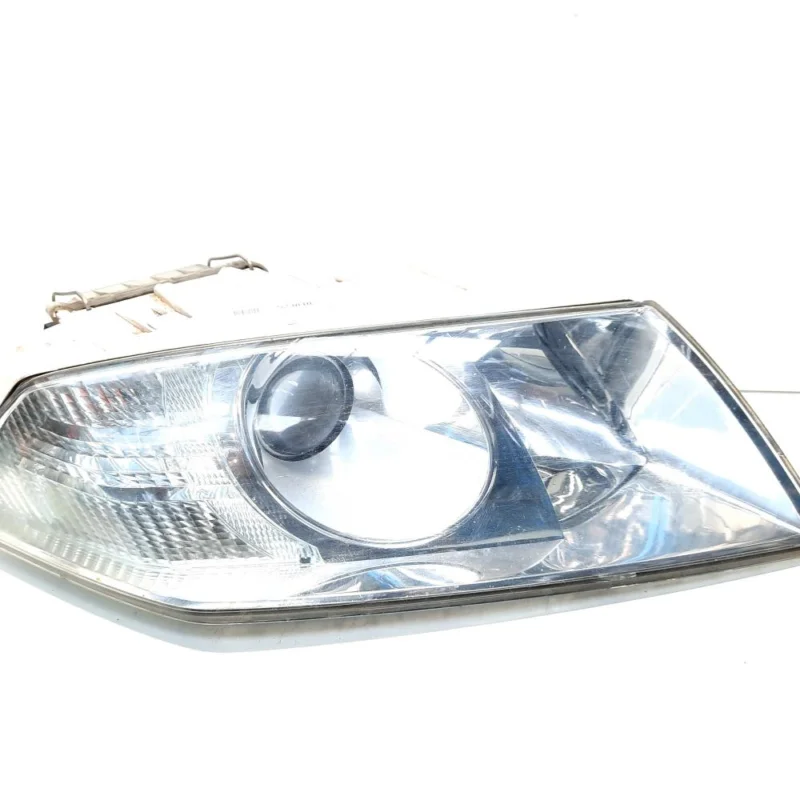 Calitate înaltă Far dreapta cu lupa, Skoda Octavia 2 (1Z3) (id:523810)