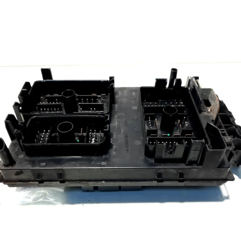 Tablou sigurante, cod 13302309, Opel Astra J Sedan (idi:513280) Reducere de preț