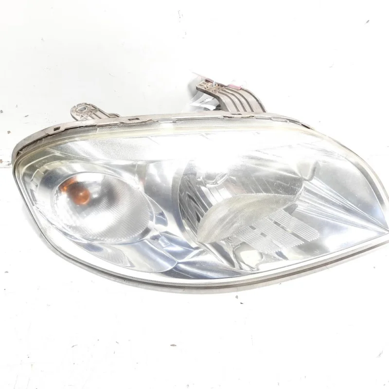 Far dreapta, Chevrolet Aveo sedan (T200,T250) (id:521801) Lichidare de stoc