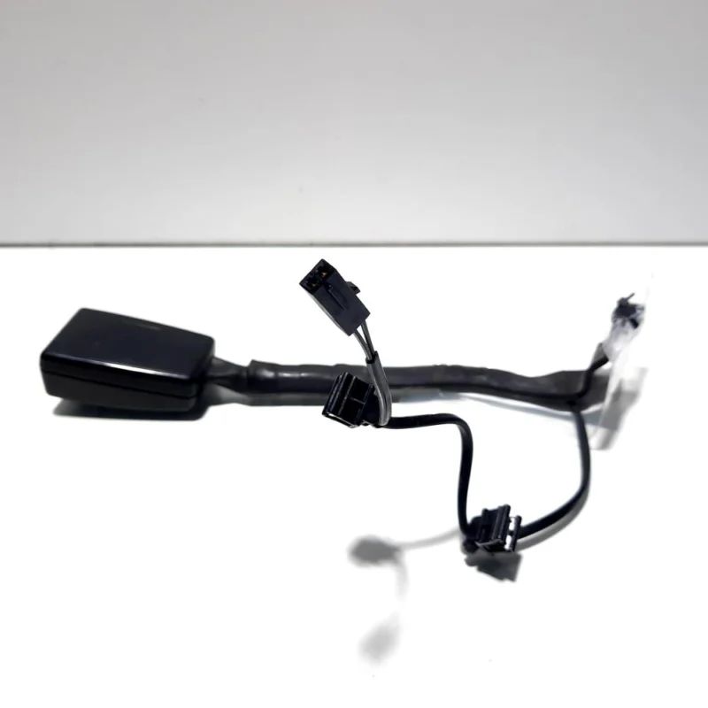 Capsa centura stanga fata cu fir, cod 1T1857755C, VW Touran (1T1, 1T2) (id:510911) Cel mai bun preț