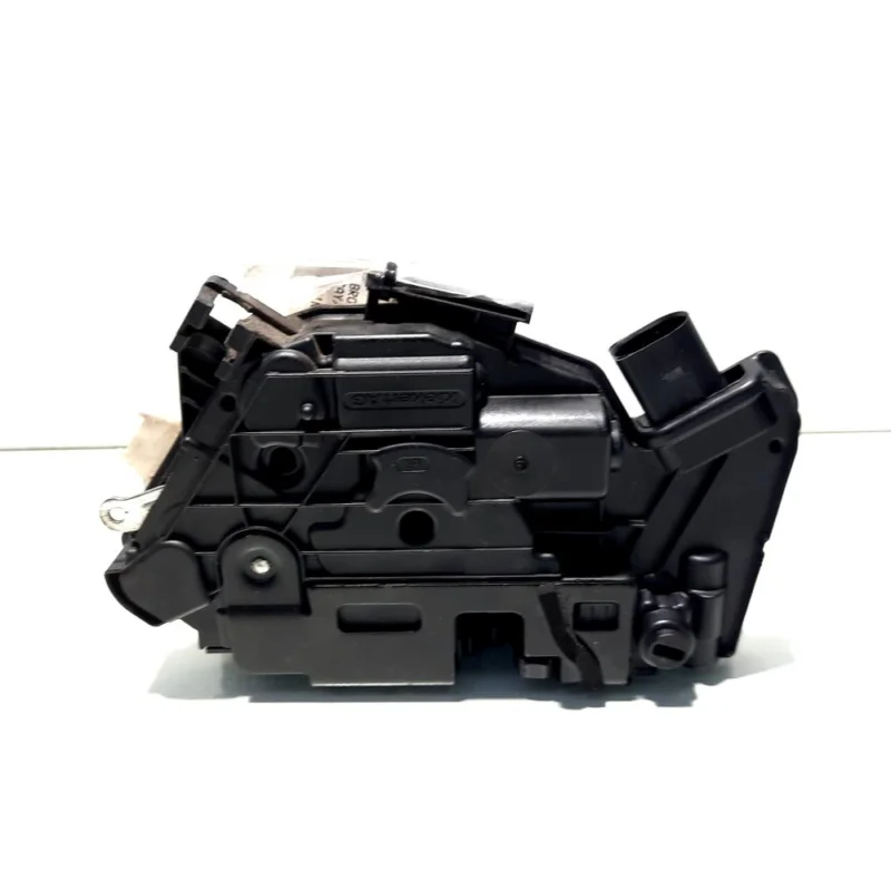 Broasca usa dreapta spate, cod 5N0839016D, Skoda Superb II (3T4) (id:509636) Comandă acum