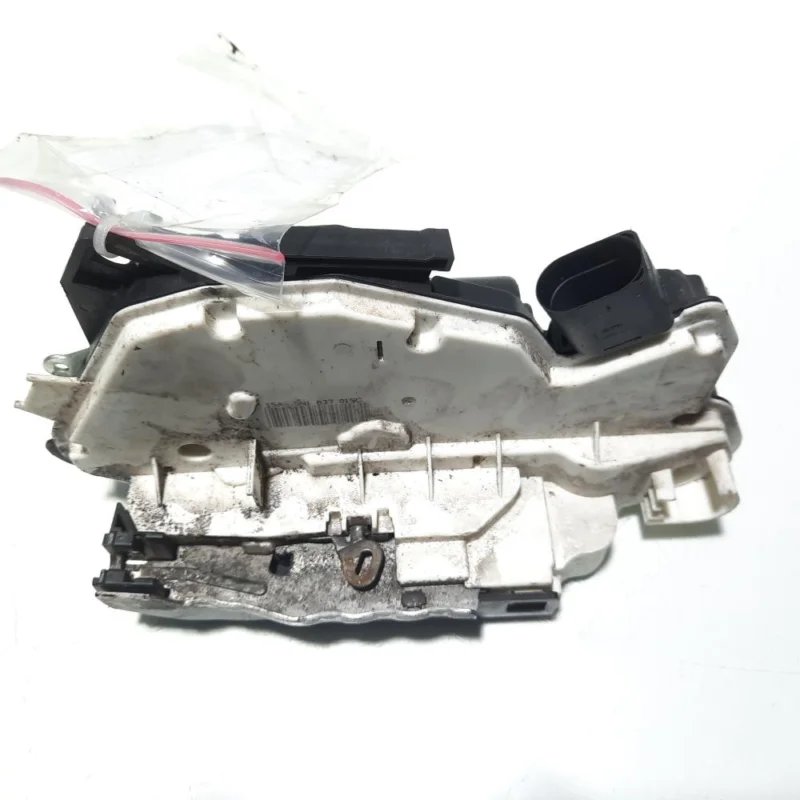 Reducere Broasca usa stanga fata, cod 5N1837015C, Skoda Superb II Combi (3T5) (id:505298)
