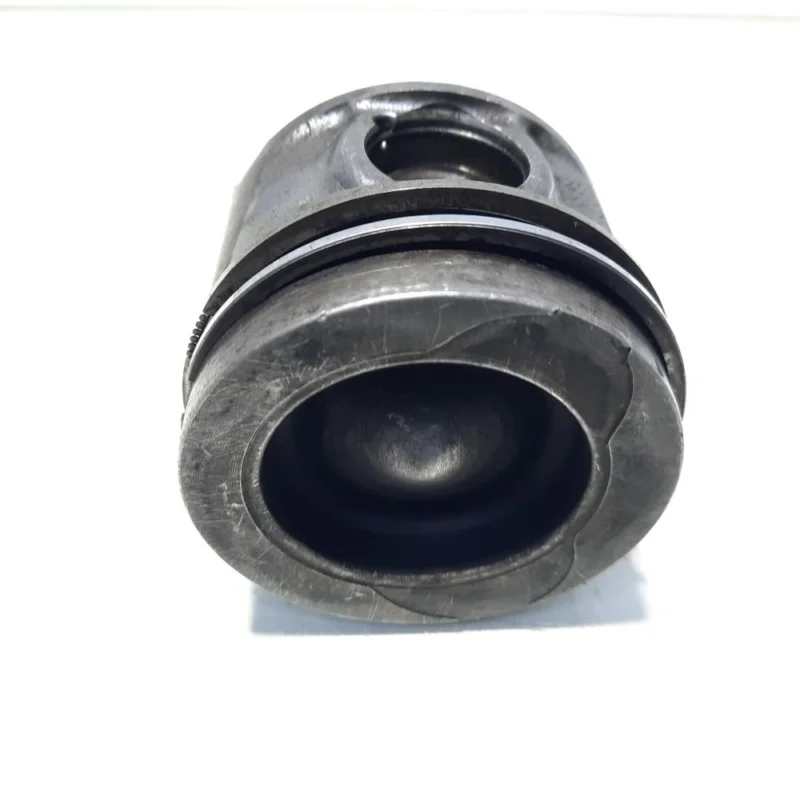 Comandă acum Piston, Renault Megane 3, 1.5 DCI, K9K832 (id:465031)