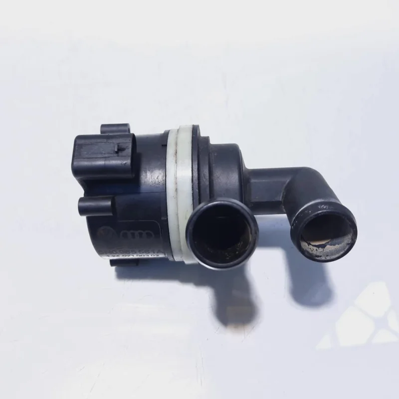 Pompa recirculare apa, cod 5N0965561A, Audi A5 (8T3), 2.0 TDI, CGLC (idi:496153) Cumpărături sigure