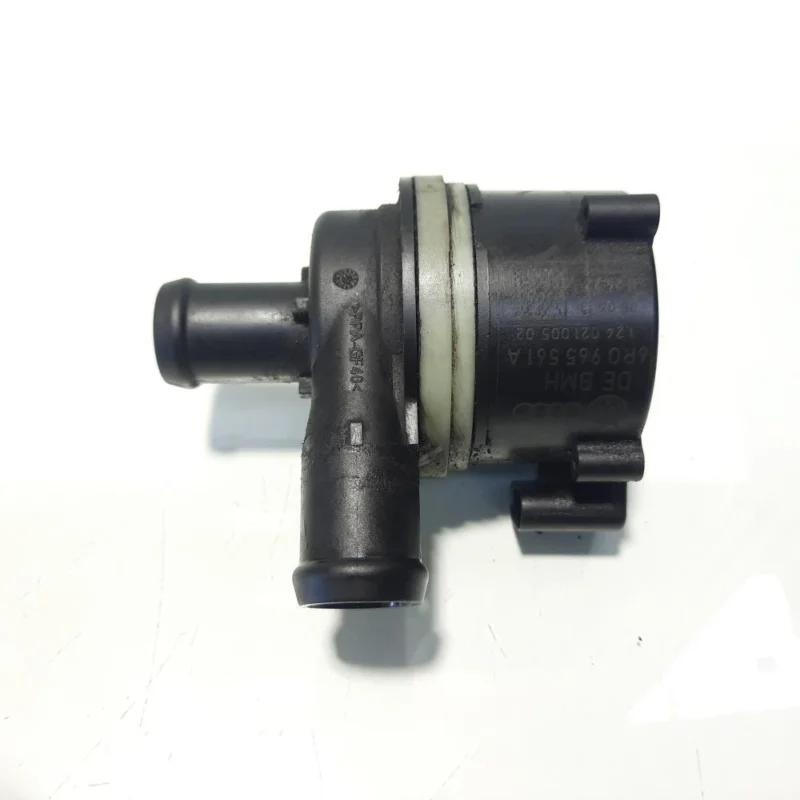 Vezi acum Pompa recirculare apa, cod 6R0965561A, Audi A1 (8X1) 2.0 TDI, CFHB (idi:486461)