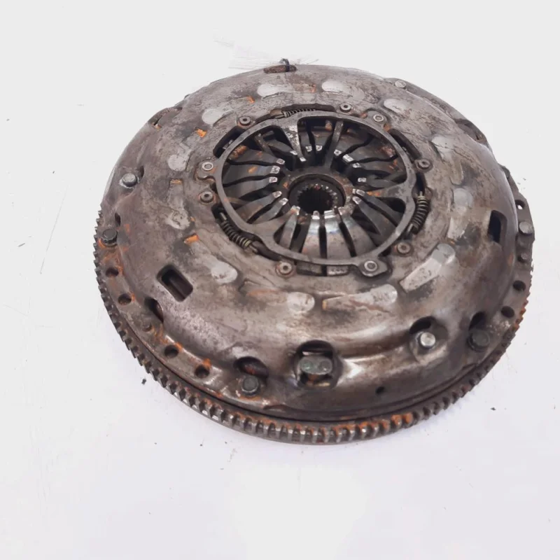 Volanta masa dubla cu placa presiune, Vw Passat CC (357) 2.0 TDI, CBA, 6 vit man (id:495634) Vezi acum