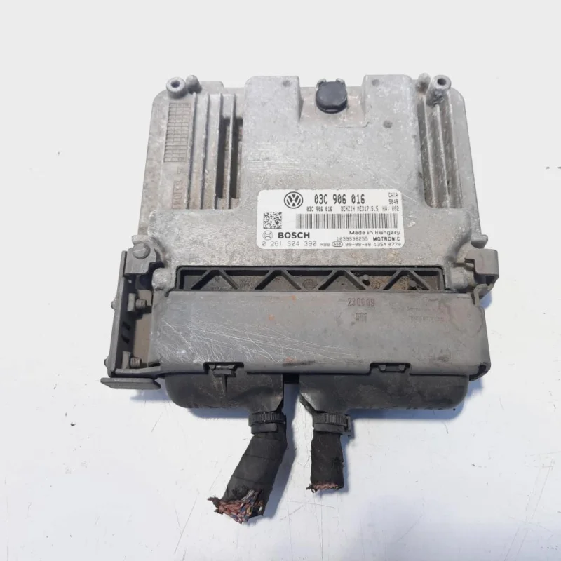Bestseller Calculator motor, cod 03C906016, 0261S04390, VW Passat Variant (3C5), 1.4 TSI, CAXA (idi:496080)