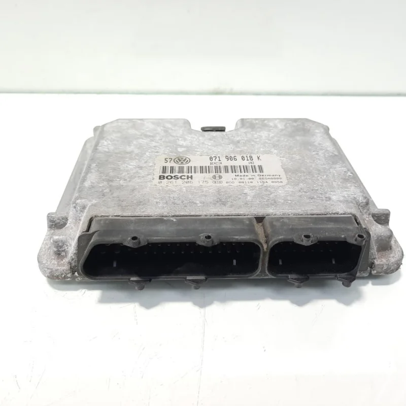 Calculator motor, cod 071906018K, 0261206175, VW Passat Variant (3B5), 2.3 benz, AGZ (idi:491695) Bestseller