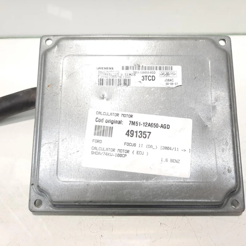 Calculator motor, cod 7M51-12A650-AGD, Ford Focus 2 Cabriolet, 1.6 benz, SHDA (idi:491357) Doar azi