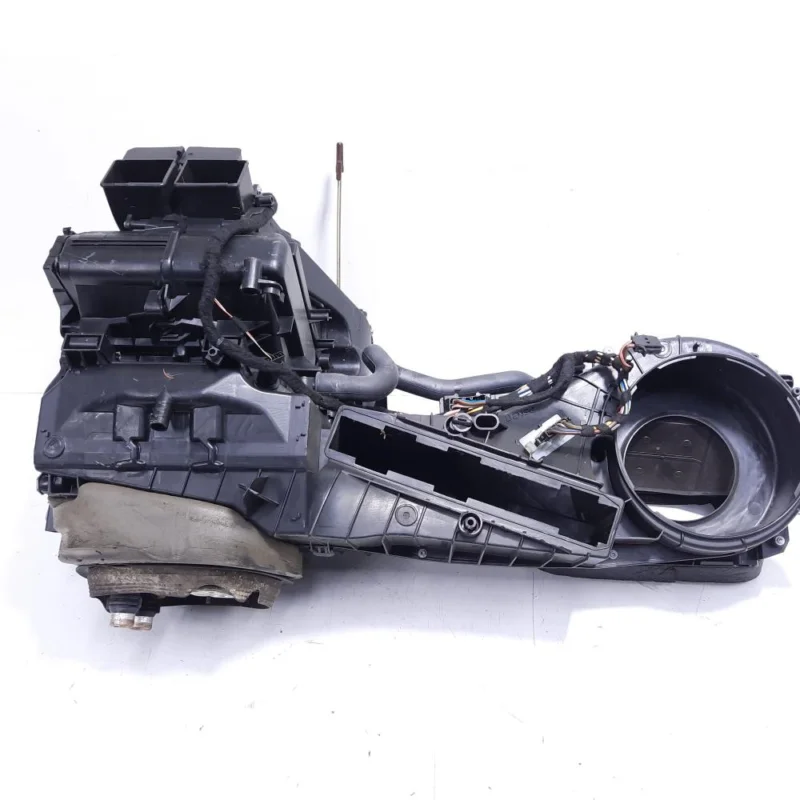 Reducere Carcasa aeroterma bord, Vw Passat (3C2) (id:494158)