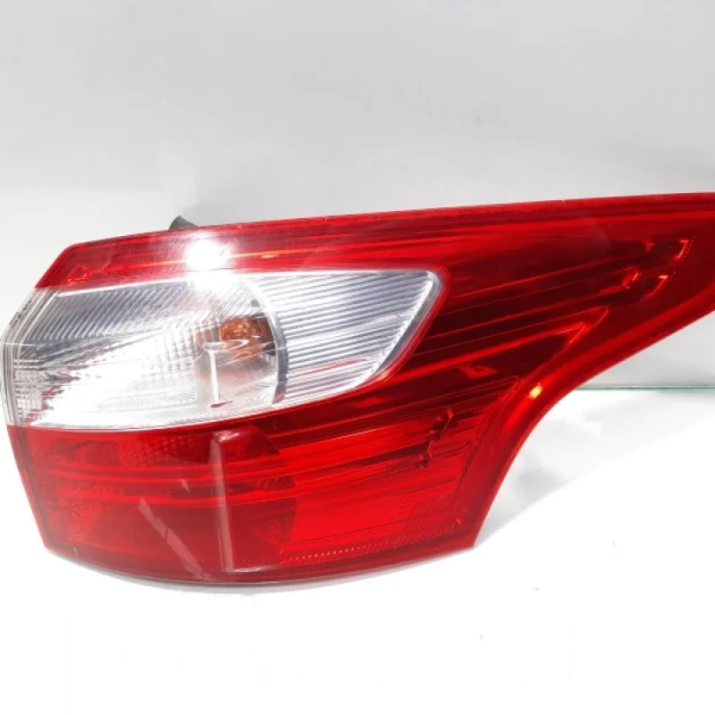Stop dreapta aripa, Ford Focus 3 Turnier (id:493483) Ofertă de sezon