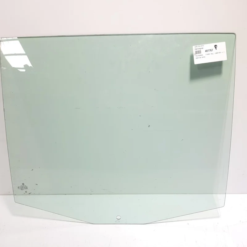 Geam dreapta spate, Volkswagen Tiguan (5N) (id:487767) Ofertă exclusivă