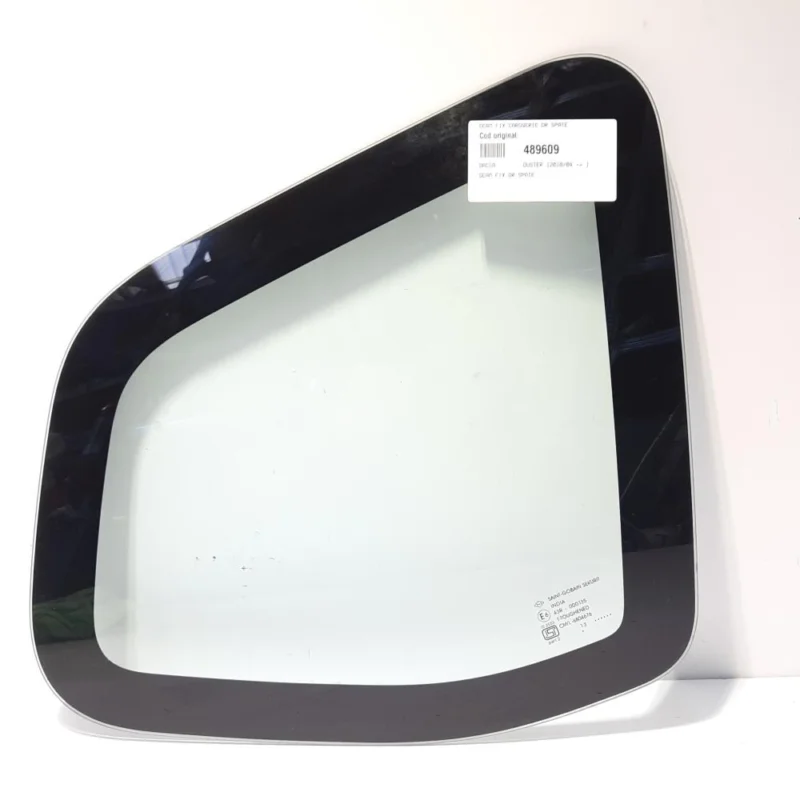 Livrare expres Geam fix caroserie dreapta spate, Dacia Duster (id:489609)