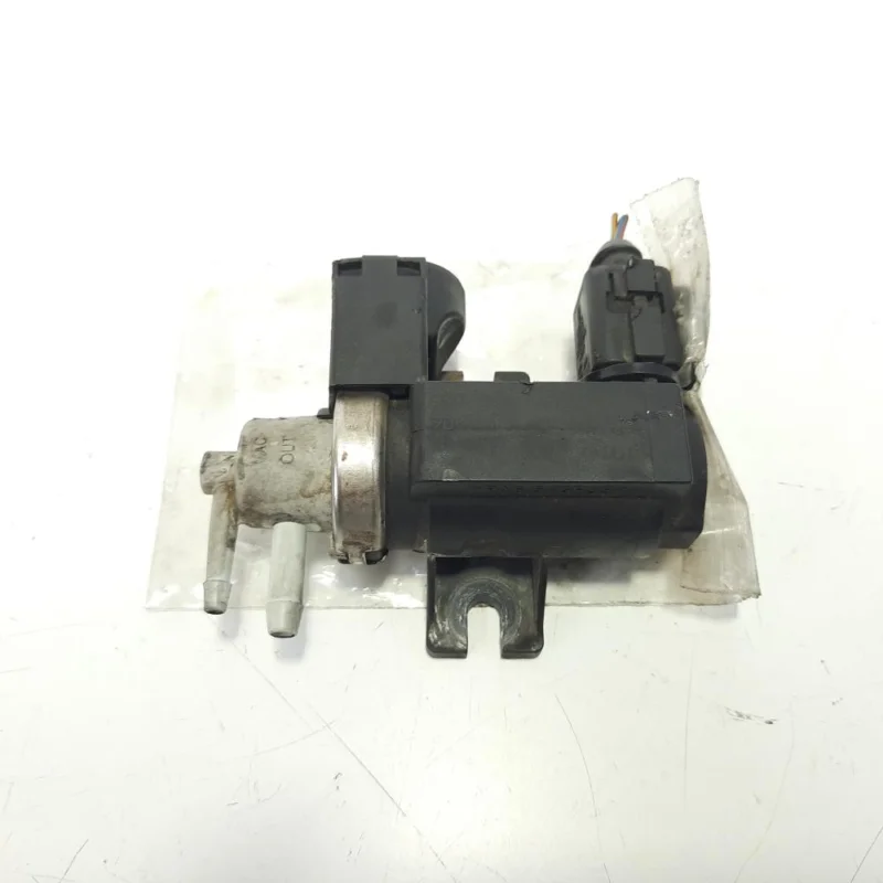 Supapa vacuum, cod 8E0906627C, Audi A4 (8EC, B7), 1.9 TDI, BRB (id:486179) Ofertă de sezon