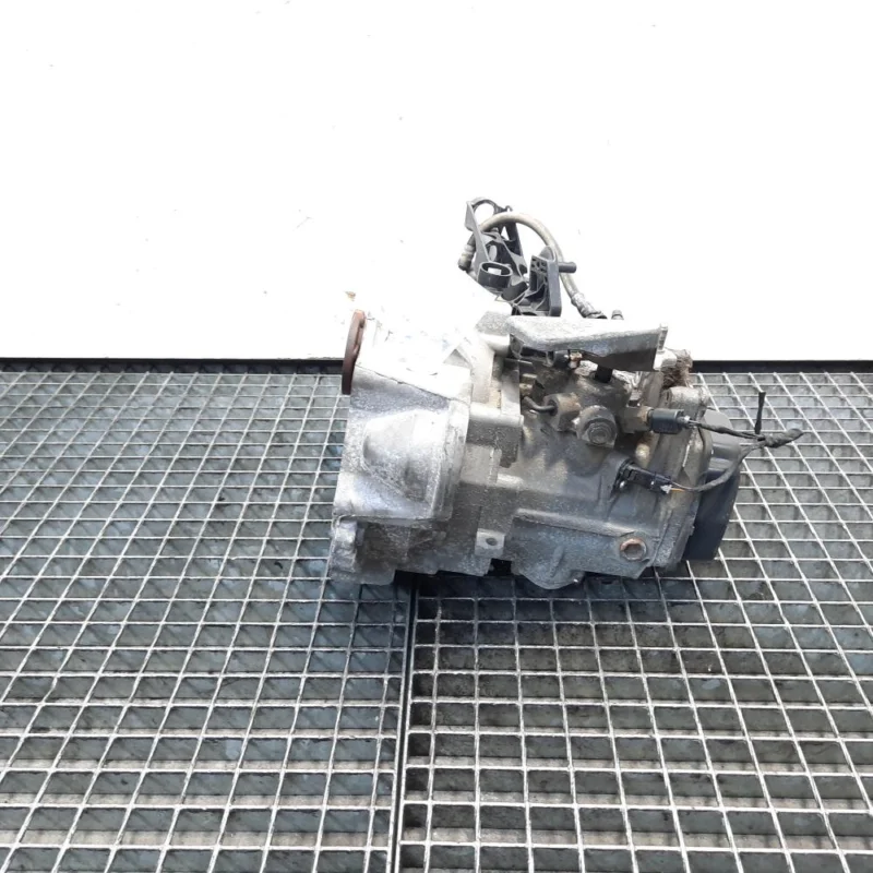 Cutie de viteza manuala cu Start Stop, cod RSY, Skoda Rapid Spaceback (NH1), 1.6 TDI, CXM, 5 vit man (idi:484233) Ofertă de sezon