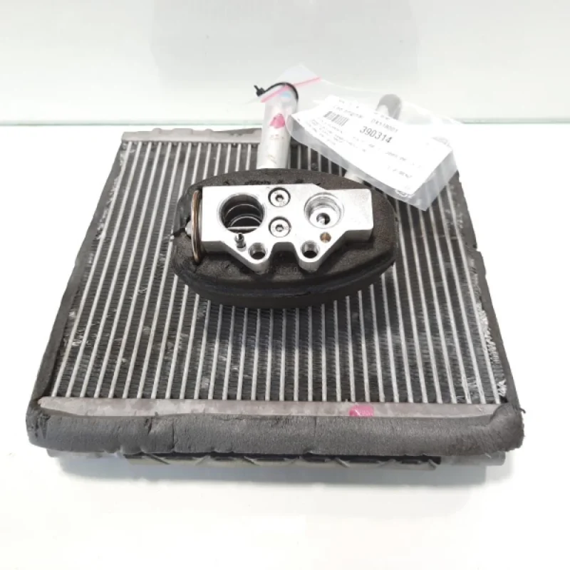 Radiator clima bord, cod DX518001, Vw Polo (6R) 1.2 b, CGP (id:390314) Doar azi