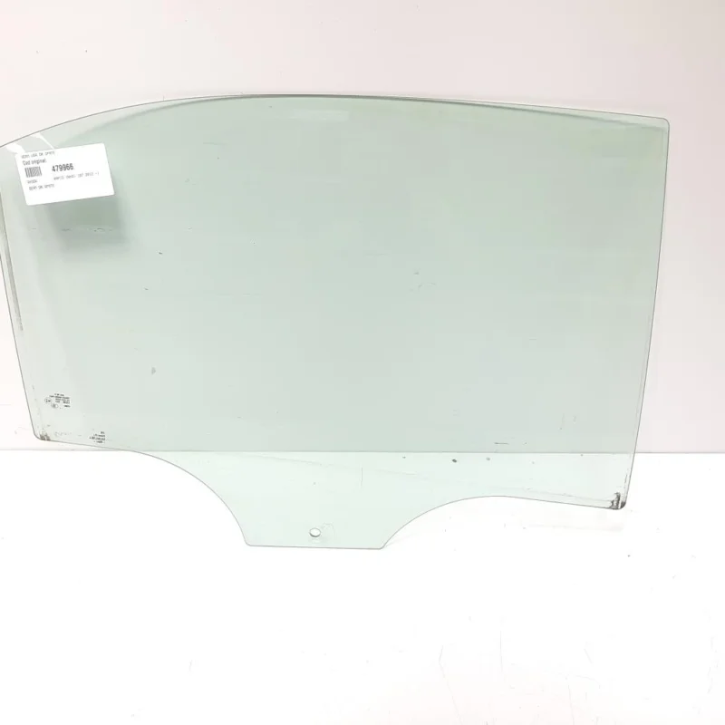 Preț redus Geam dreapta spate, Skoda Rapid (NH3) (id:479966)