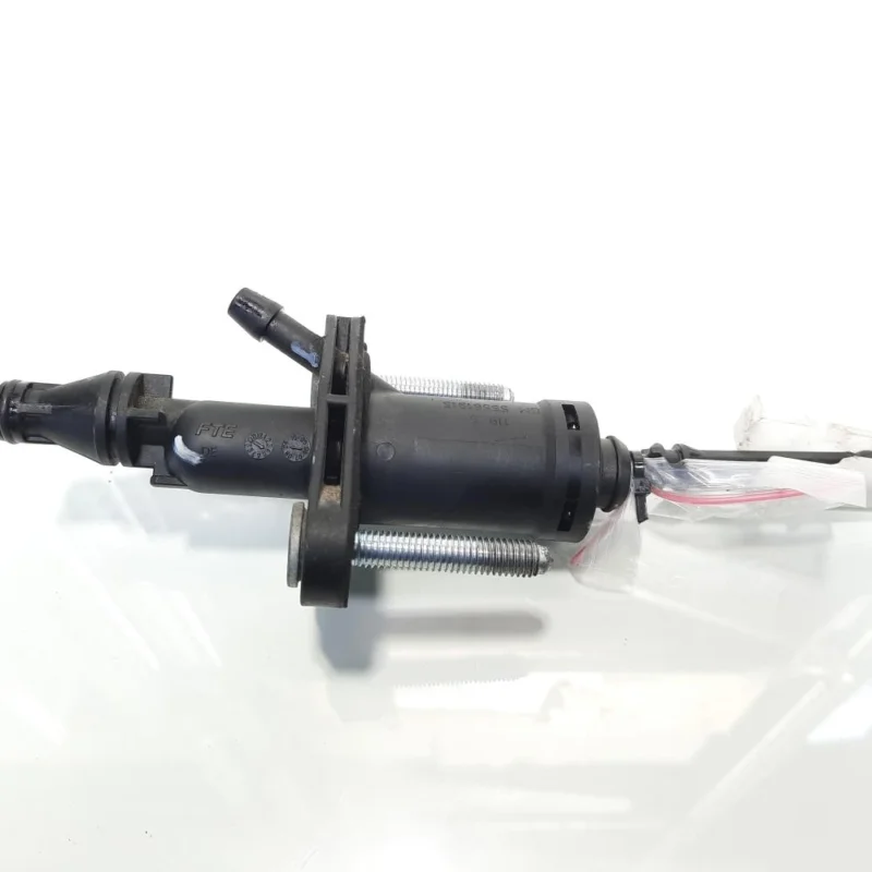 Pompa ambreiaj, cod GM55561915, Opel Astra J Sedan, 2.0 CDTI, A20DTH (idi:477155) Plată sigură