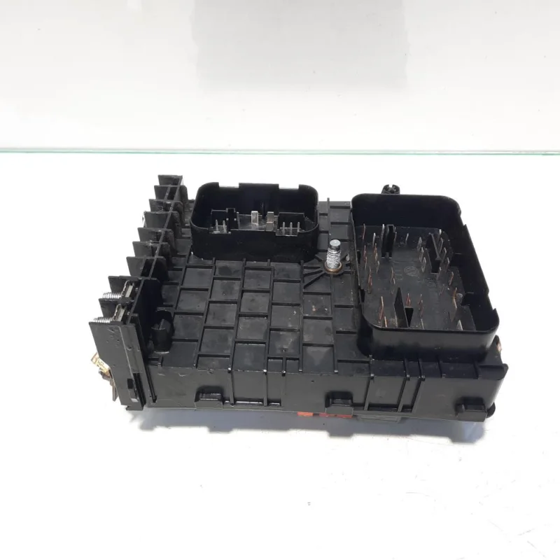 Tablou sigurante, cod 1K0937124K, Skoda Octavia 2 Combi (1Z5) (idi:456692) Reducere de preț