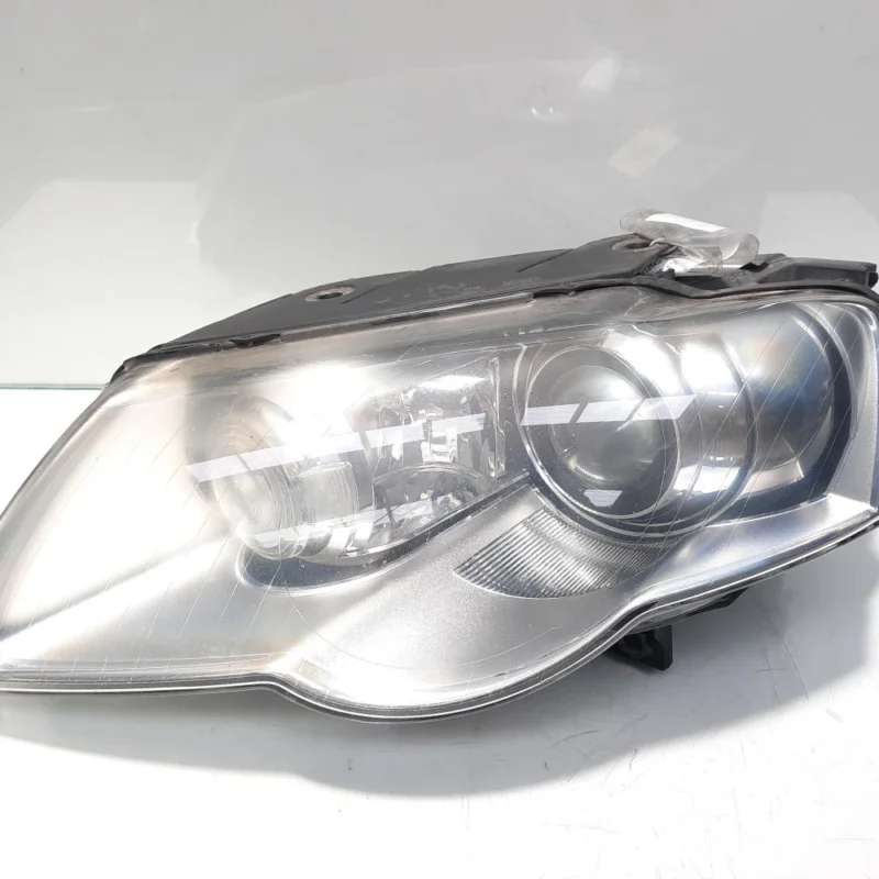 Ultima șansă Far stanga cu lupa si xenon, cod 3C0941751G, Vw Passat Variant (3C5) (id:464261)