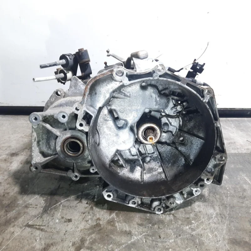 Vezi acum Cutie viteze manuala, cod GM13101871, Opel Vectra C, 2.2 DTI, Y22DTR, 5 vit man (id:463964)