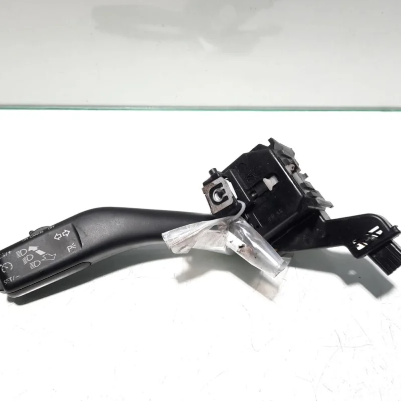 Maneta semnalizare cu tempomat, cod 1K0953513G, Seat Leon (1P1) (id:461850) Vezi acum