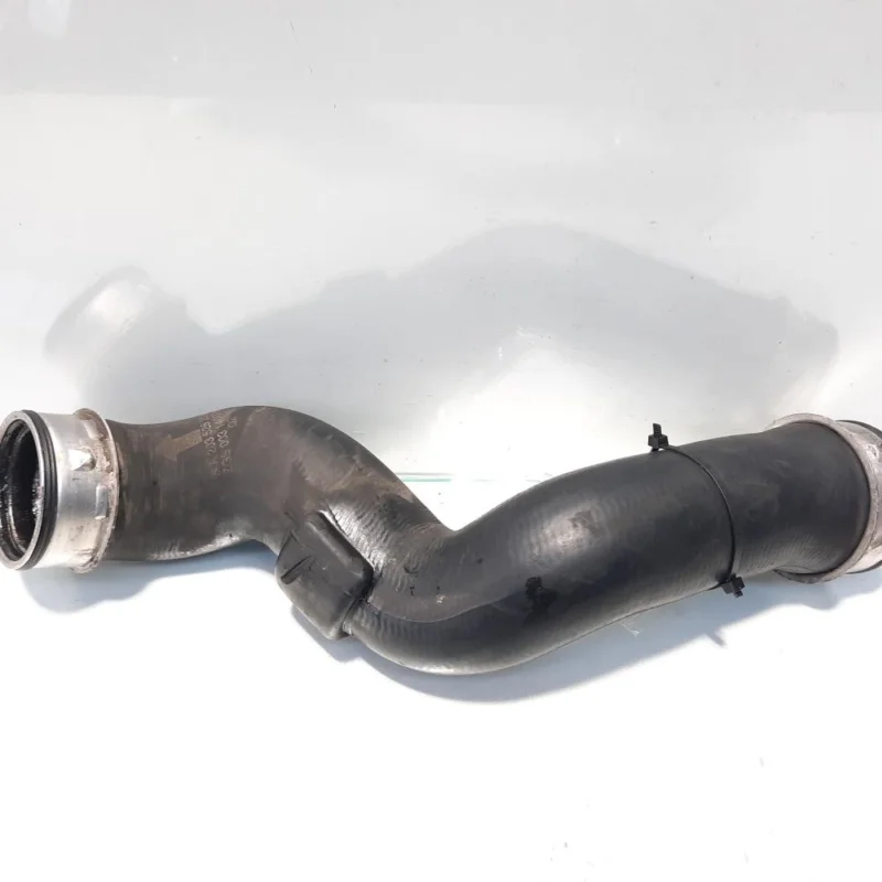 Disponibil imediat Furtun intercooler, cod A2035282082, Mercedes Clasa C (W203) 2.2 CDI, OM646963 (id:459447)