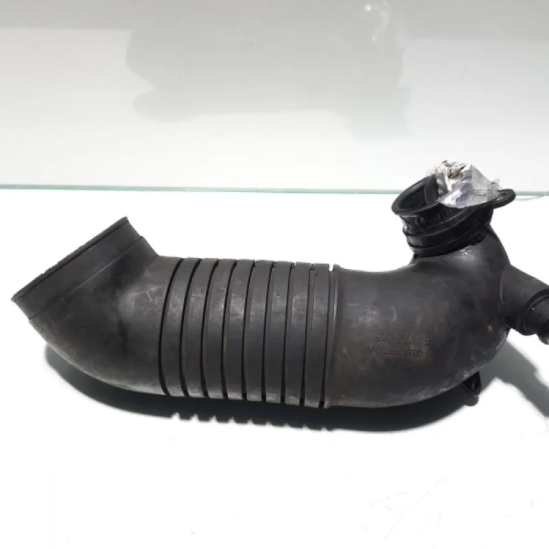 Preț promoțional Furtun intercooler, cod 8E0129615, Audi A4 Avant (8ED, B7), 2.0 TDI, BRE (id:397402)