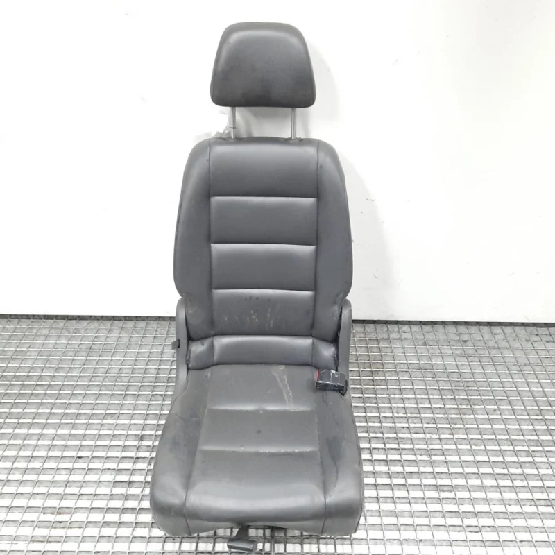 Promoție Scaun mijloc spate, Vw Touran (1T1, 1T2) (id:457420)
