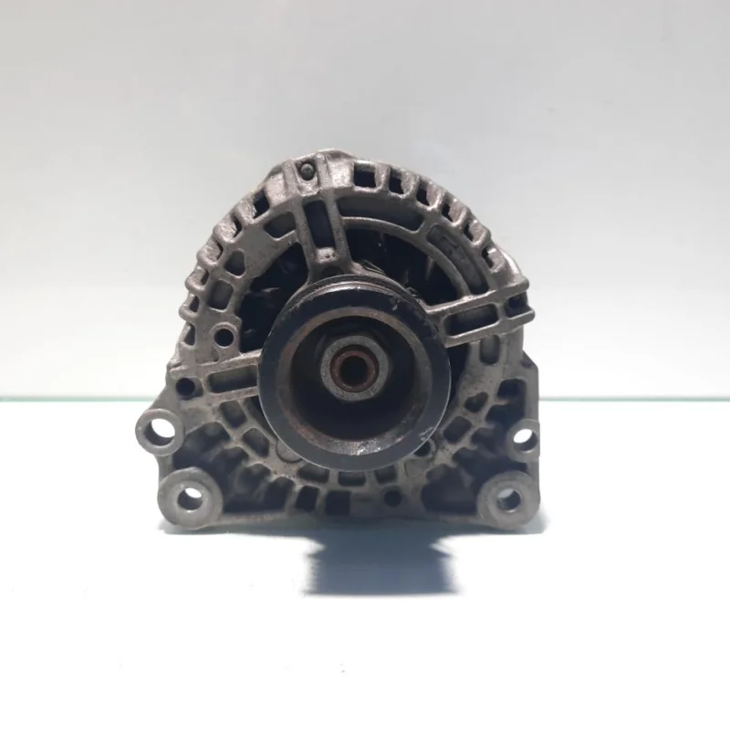 Alternator 70A, cod 028903028C, VW New Beetle (9C1, 1C1), 1.6 benz, AYD (pr:110747) Ofertă