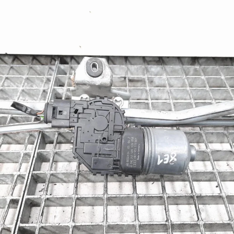 Preferatul clienților Motoras stergatoare fata, Audi A4 Avant (8ED, B7) [Fabr 2004-2008] 8E1955119 (id:436440)