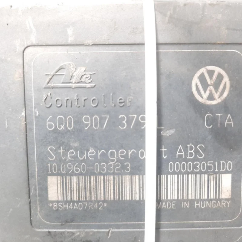 Reducere de preț Unitate control, Vw Polo (9N) [Fabr 2001-2008] 1,9 sdi, 6Q0907379L, 6Q0614117H (id:430241)