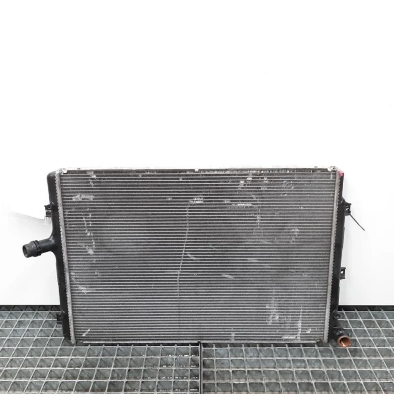 Radiator racire apa, Vw Passat Variant (3C5) [Fabr 2005-2010] 2.0 tdi, CBA, 3C0121253Q (id:419471) Ultima șansă