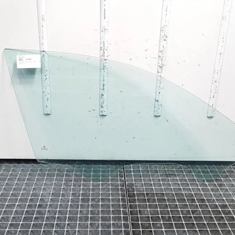 Geam dreapta fata, Vw Passat (3B3) [Fabr 2001-2004] (id:411591) Preț redus