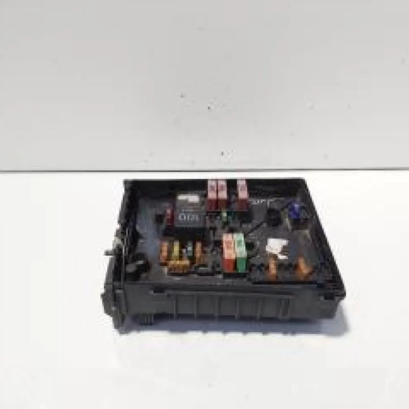 Tablou sigurante, Vw Golf 6 (5K1) [Fabr 2009-2013] 1.6 tdi, CAY, 1K0937125D (id:403281) Reducere extra