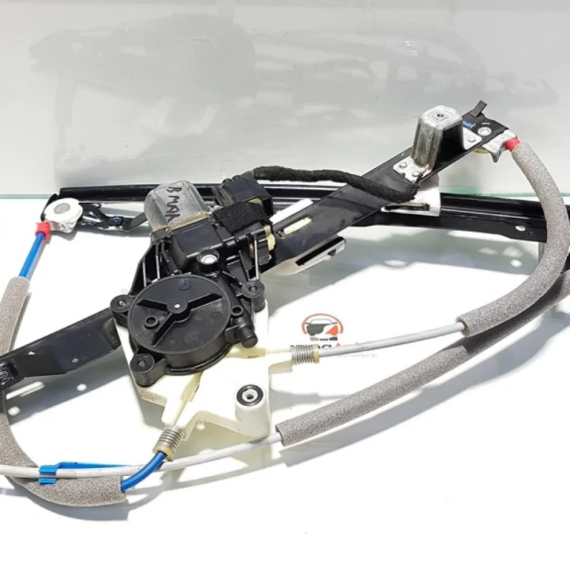 Chilipir Macara cu motoras stanga spate, Ford B-Max, AV11-R23201-BD (id:396888)