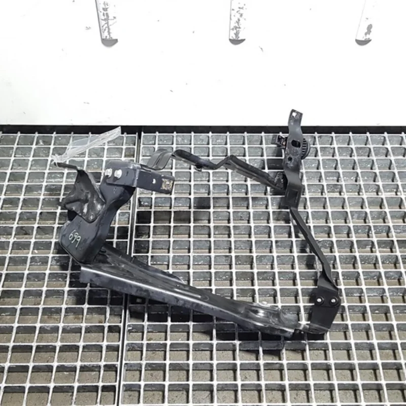 Suport far stanga, Mercedes Clasa C T-Model (S204) A2046200191 Preț mic