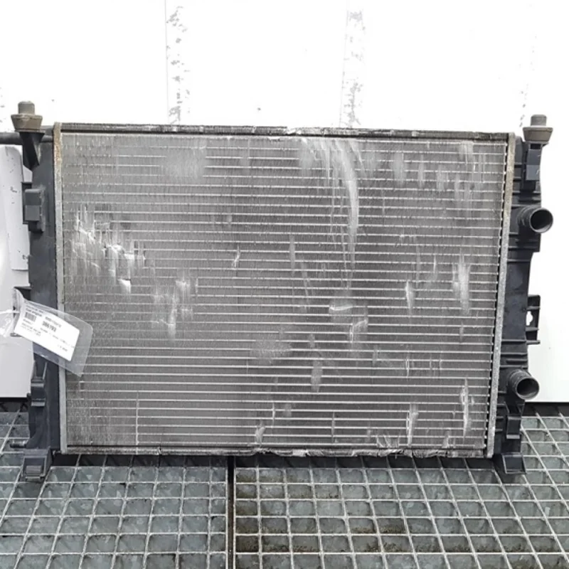 Radiator apa, Renault Megane 2 Sedan, 1.6 b, K4MD, cod 8200115541D (id:386193) Ieftin