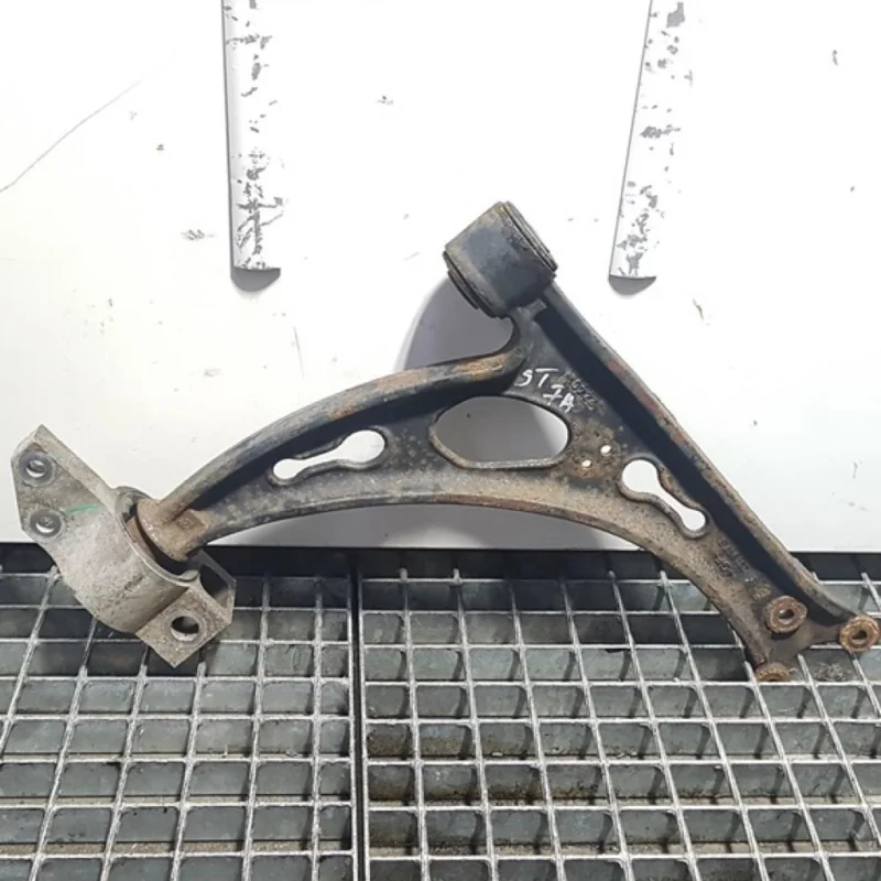 Brat trapez stanga fata, Vw Scirocco (137), 2.0 tdi, CBDB (id:382793) Ieftin