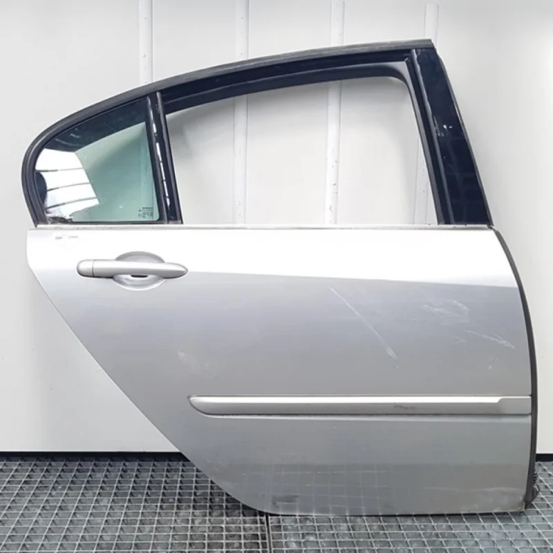 Transport gratuit Usa dreapta spate, Renault Laguna 3 (id:374569)