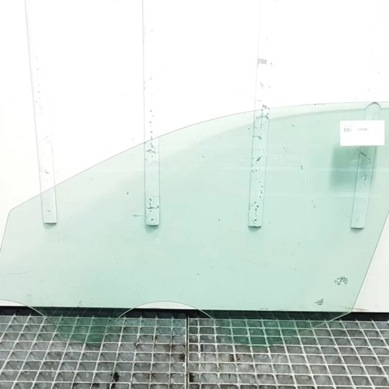 Geam stanga fata, Seat Toledo 3 (5P2) (id:370996) Retur ușor